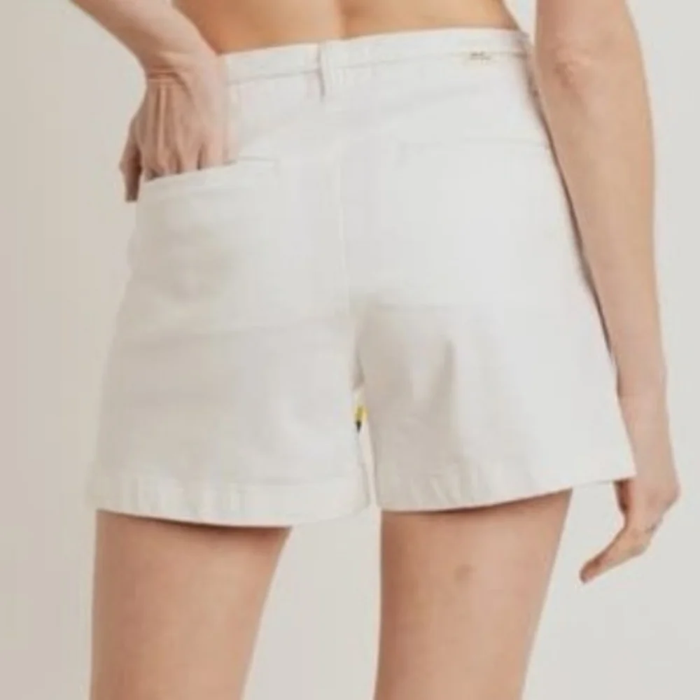 $60 L.T.J Letter to Juliet High Rise Chino Shorts, Small Off White